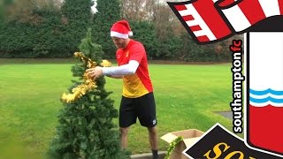 SaintsXmas  Forster vs Davis  60second Christmas tree challenge [upl. by Jaquith]