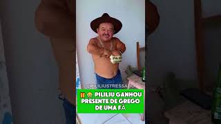 🎁😂 PILILIU GANHOU UM PRESENTE DE GREGO DE UM FÃ E FICOU FURIOSO humor pegadinha comedia [upl. by Whitby]