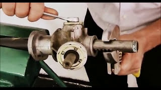 REPARACIÓN DE UNA CREMALLERA MECANICA DE DIRECCION PARTE 1 [upl. by Nilam734]