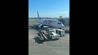 Westjet B737800 Economy Class Flight Review Vancouver  TorontoPearson [upl. by Nolan]