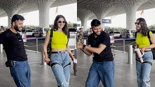 Dhvani Bhanushali Dance With Photographer On Thank You God Song Spotted At Airport [upl. by Matthaus]