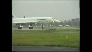 RAF Finningley AIrshow 1992 Air France Concorde Departingavi [upl. by Jennifer]