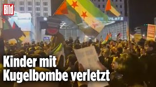 Demo eskaliert Tausende Menschen bei ProPalästina Demo in Berlin [upl. by Atteuqihc236]