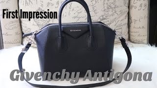 Givenchy Antigona Small First Impression [upl. by Wadlinger]