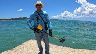 Encontramos un gran tesoro detectando buscandotesoros puertorico caborojo playa moneda [upl. by Noicpecnoc]