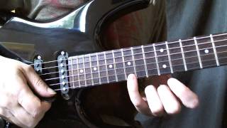 Master of Puppets solo lick lesson [upl. by Balf]