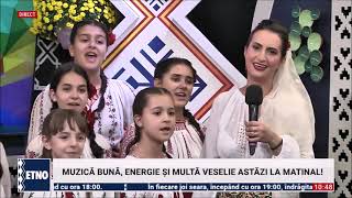 Cristina Stanescu si vocal „Grupul Trandafirul Prahovean”  Rugulet de mure [upl. by Yelyab344]