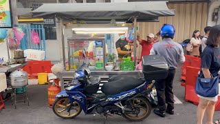 Malaysian Street Food  BEST CURRY MEE in Penang  街頭小吃 อาหารข้างทาง [upl. by Danica]