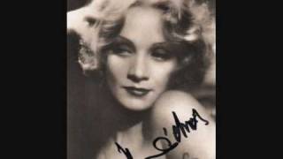 MARLENE DIETRICH quotLA VIE EN ROSEquot 1952 Autographes 12 [upl. by Eidderf]