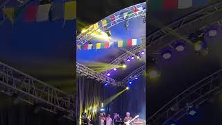 Naveteko vaye thikai hunthyopurnarai kalosetoconcert live foryou livemusic music [upl. by Ahsinot]