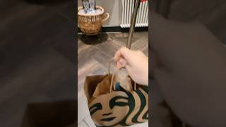 Скидки 80 в starbucks  германия toogoodtogo обзор [upl. by Ellehsor]