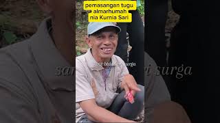 Pemasangan tugu almarhumah Nia Kurnia Sari [upl. by Lamaj]