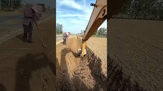 Roadside drainage ditch construction process [upl. by Ahsets]