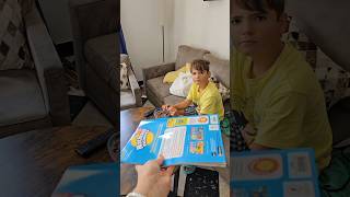 Le cahier de vacances pendant les vacances cest très important maman famille vlog rire humour [upl. by Nosnibor]