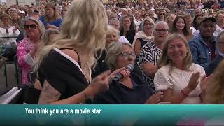 Allsång  Moviestar  med Peg Parnevik Pernilla Wahlgren Allsång på skansen 2024 [upl. by Chaffin39]