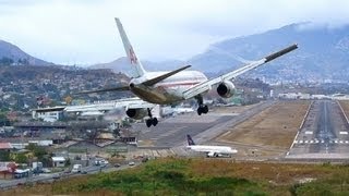 DANGEROUS LANDING AT TONCONTIN AIRPORT [upl. by Ehctav879]