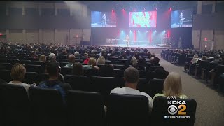 Megachurches Continue To Grow As More Traditional Church Numbers Decline [upl. by Jeunesse266]