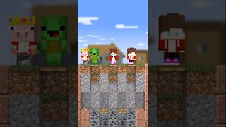 Mikey Trapdoors Gold Challenge minecraft minecraftshorts [upl. by Melodie]