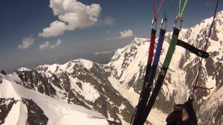 Tour du Mt blanc en parapente [upl. by Oinafipe]