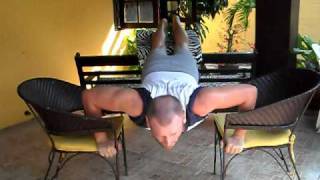 Exercice de musculation triceps pectoraux epaules A2 méthode lafay video [upl. by Ytinirt728]