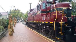 New Hope amp Ivyland Railroad EMD GP9 8218 Switching At The Station [upl. by Anehc]