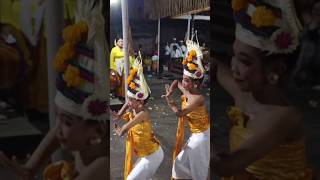 Tari Rejang Dewa Dance Unesco Heritage at Bali Indonesia batubulan culture taksubali balinese [upl. by Haden945]