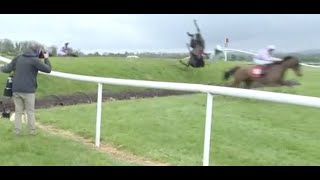 Horse Racing Death 28  Youcannotbeserious at Punchestown Racecourse [upl. by Ecenaj]