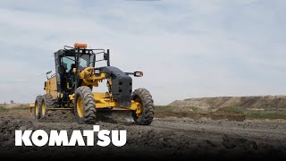 Komatsu GD5555 motor grader [upl. by Labanna]