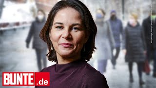 Annalena Baerbock – Großer Kragen und Ledergürtel Das ist ihr neues ItPiece [upl. by Anawik]