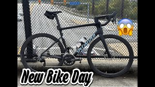 New Bike Day Specialized Tarmac SL8 Expert Unboxing [upl. by Nesaj]