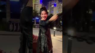 Tane fair lovely mahngi kardi la la ke marjani🤭 song dance please viralvideo video [upl. by Notsnarc]