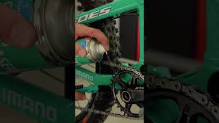 CHAIN CLEANING amp DEGREASING  PERFECT CARE  BIKE LINE [upl. by Nylesoy659]