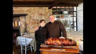 Maccheroni al sugo e porchetta di suino nero dei Nebrodi dellAgriturismo Il Vecchio Carro [upl. by Quint]