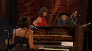 Norah Jones amp Willie Nelson  Lonestar Live at Farm Aid 25 [upl. by Virginia]