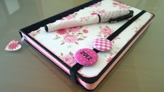 Manualidades de papel Cómo decorar una agenda Moleskine Tutorial [upl. by Nashbar]