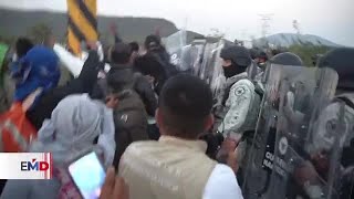 Nueva caravana de migrantes avanza en México hacia EEUU [upl. by Hploda377]