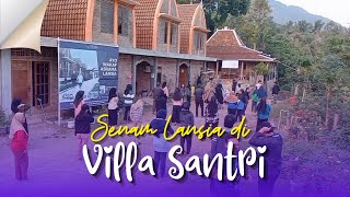 Senam Lansia di Villa Santri Pesantren Kasepuhan Raden Rahmat [upl. by Ynnel]