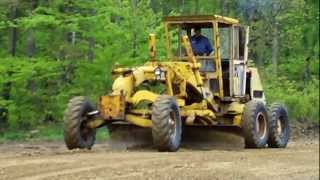 Huber D1300 Grader Grading [upl. by Sofer]