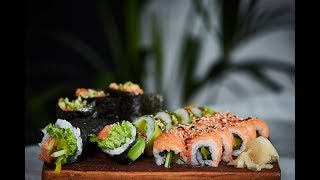 Japonia Sushi gunkan maki i tamaki 🍣🍙 [upl. by Etsirhc820]