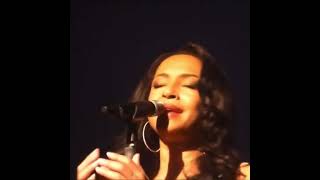 Sade quotPearlsquot Live 2011 quotWE L♥︎VE SADEquot sadeadu sadelive pearls [upl. by Eisnyl]