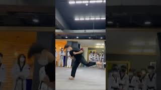 Taekwondo 1440 Kick 🤯👆 taekwondo tricking [upl. by Marsha307]