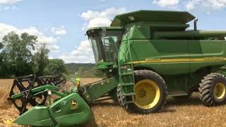 Combining oats with 9650 farming johndeere [upl. by Anahpos]