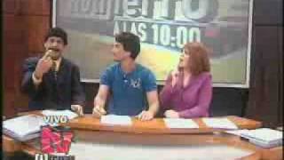 TV iLegal 111208  Notijierro a las 10 [upl. by Guinn]