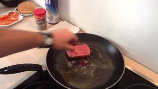 Faire un hamburger  Recette hamburger facile [upl. by Elleivap930]