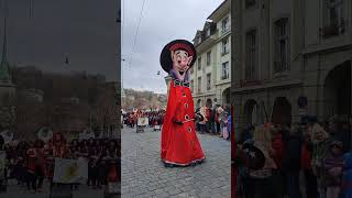 Berner Fasnacht 2023 Fasnachtumzug in Bern Schweiz [upl. by Youlton457]