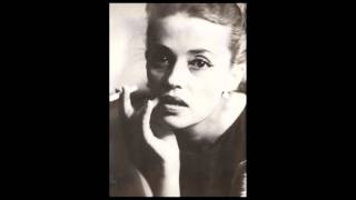 Jeanne Moreau  Lamour flou [upl. by Ardnuhsor]