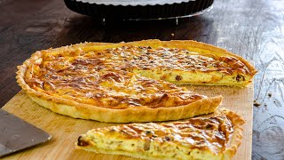 Quiche Lorraine  Klassisches Rezept für die Tarte mit Speck und Käse aus Frankreich [upl. by Leena]