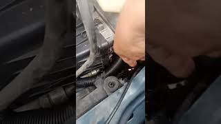 Porque Las Mangueras Del Radiador al Motor Una Se Pone Fría Y Otra Caliente De Tu Auto [upl. by Dal238]