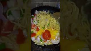 Egg hakka noodles preparation at home 🏠🏠🏠🏠 [upl. by Dexter]