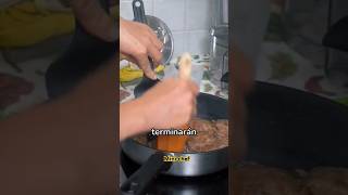 Cómo hacer albóndigas en salsa de tomate y cebolla [upl. by Ahsael]